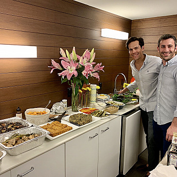 Ben and Jay Passover 2020 / 5780 - Custom Haggadah