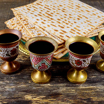 Mizrahi & Sephardic Passover Guide