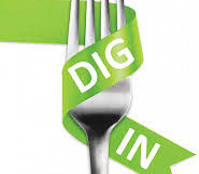 Eating the meal! | shulchan oreich | שֻׁלְחָן עוֹרֵךְ