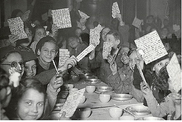Eating the Afikomen