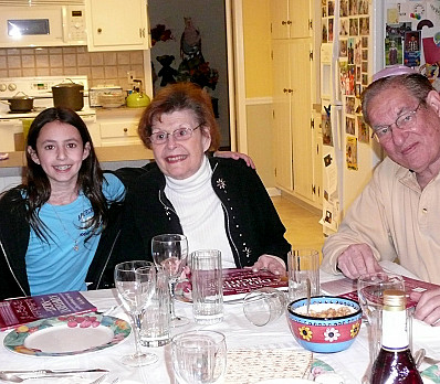 Photo - Sarah with Grandma Marilyn & Grandpa Jerry